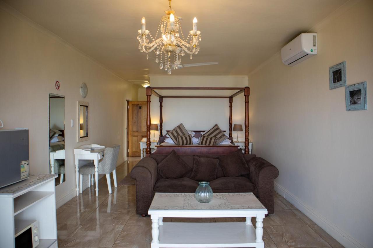 305 Guest House Amanzimtoti Buitenkant foto