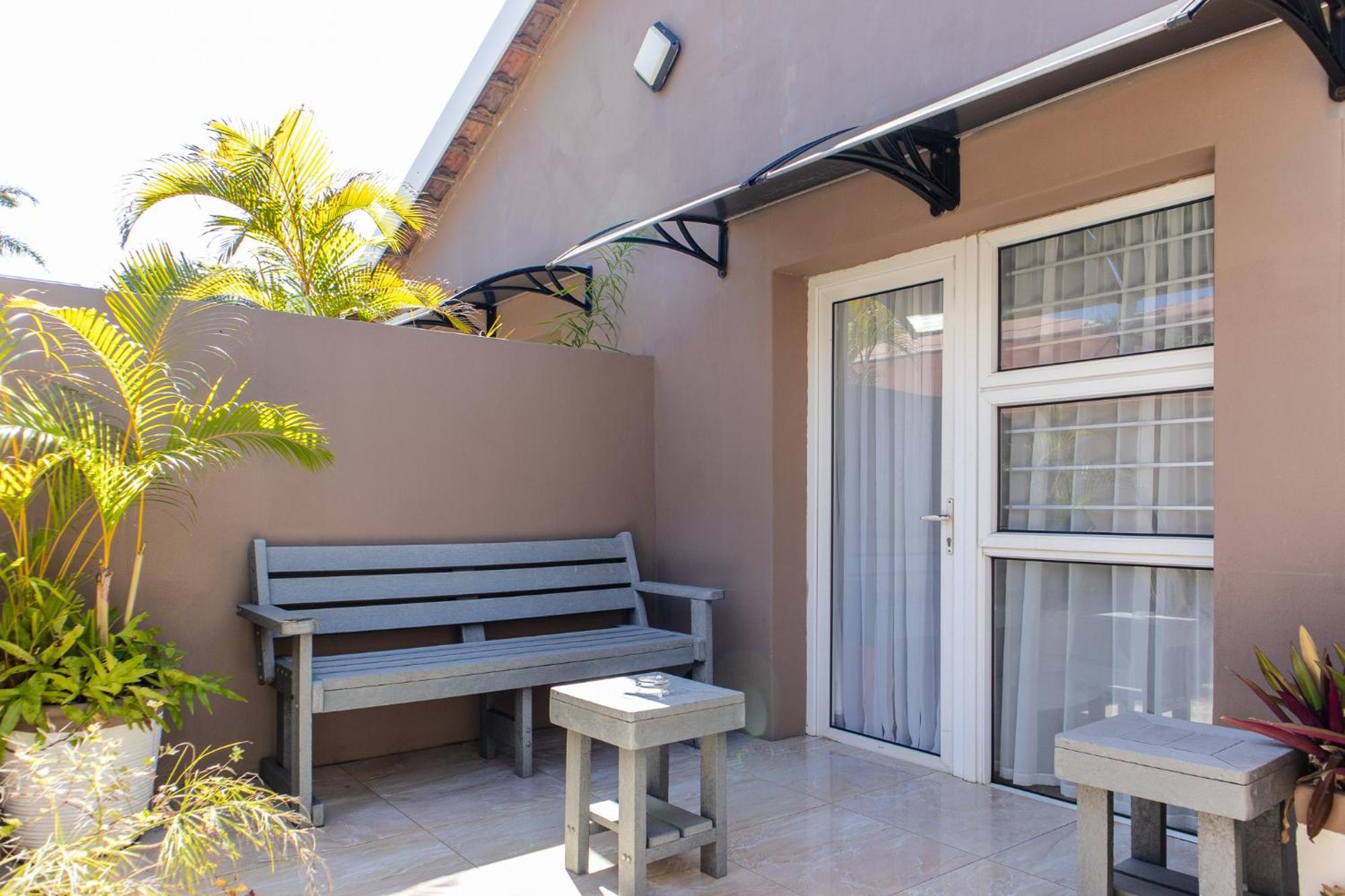 305 Guest House Amanzimtoti Buitenkant foto